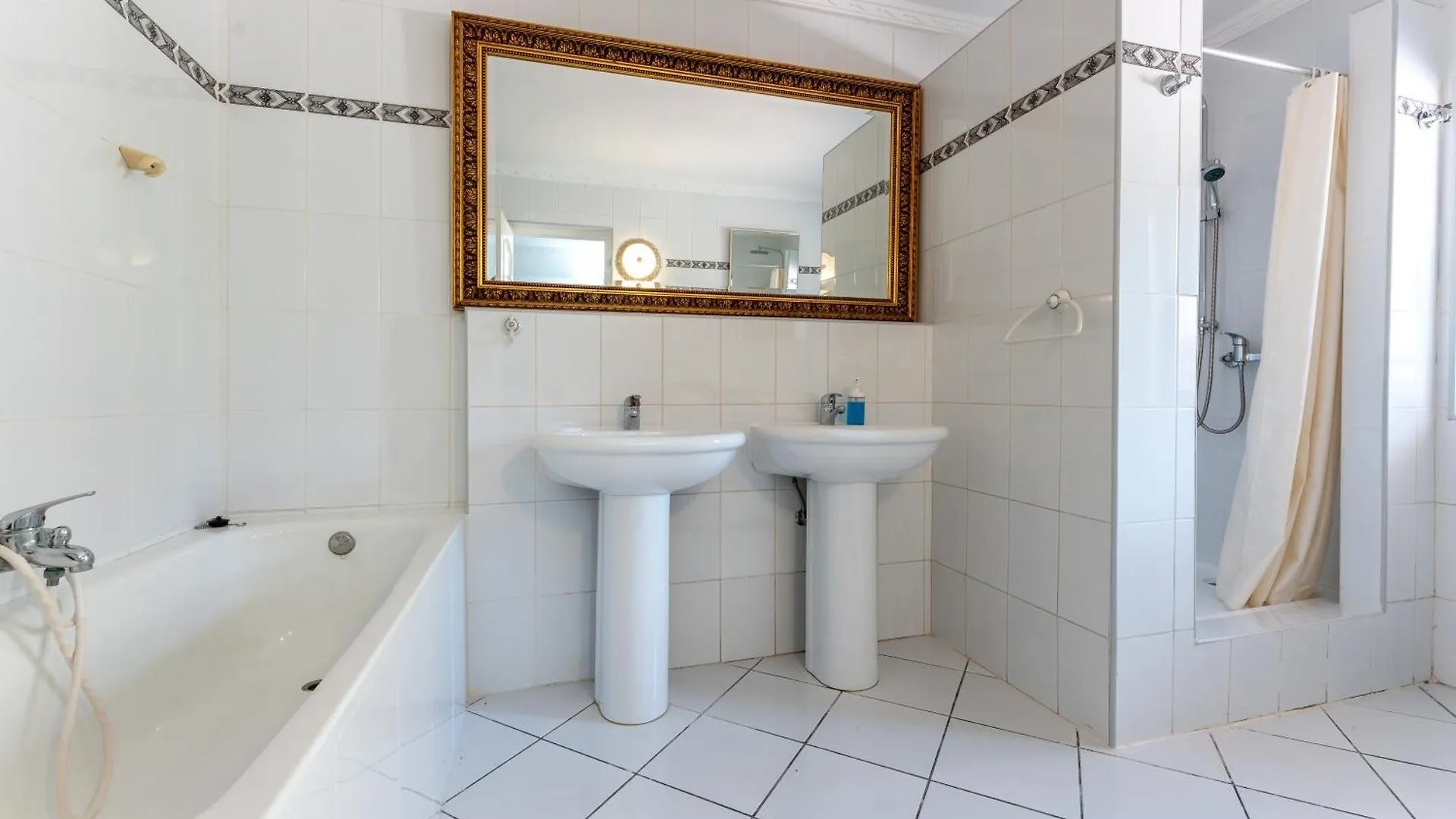 Villa Cortijo Alegria - 28 Personas Mijas 0*,  Spagna
