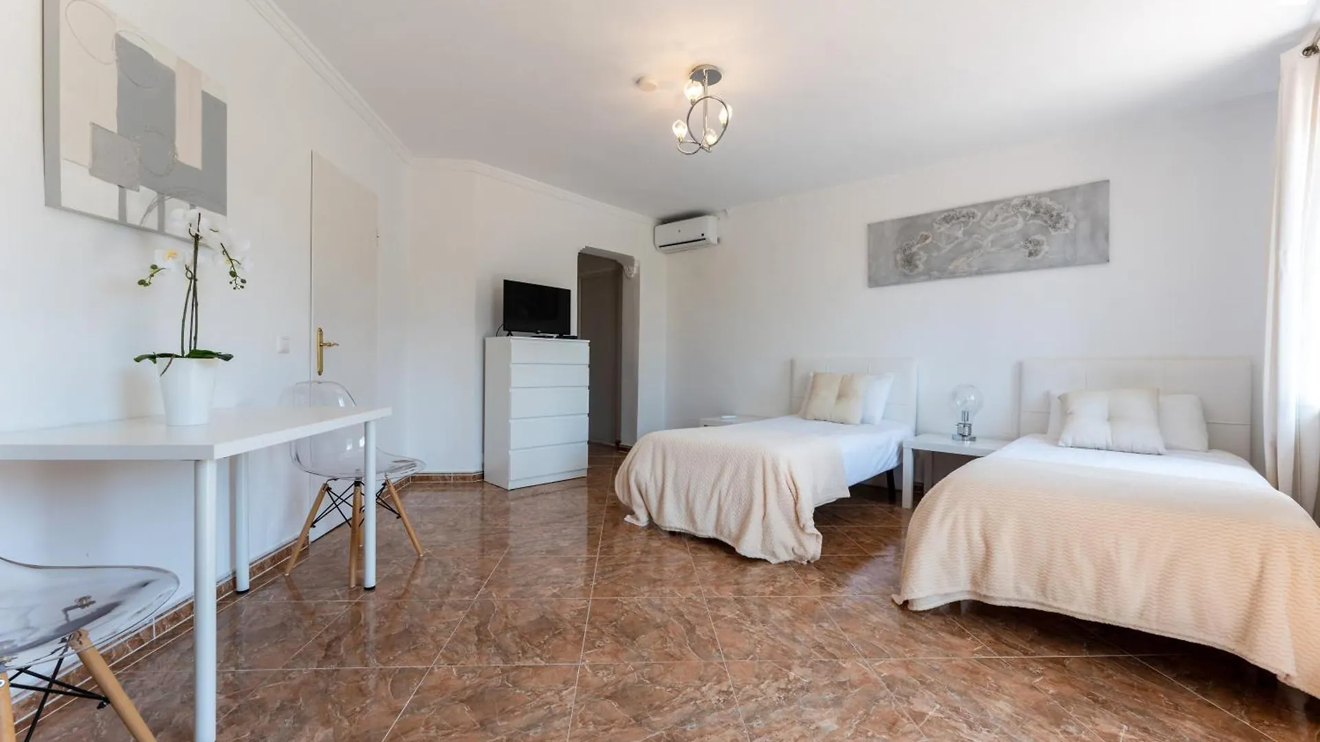 Villa Cortijo Alegria - 28 Personas Mijas 0*,  Spagna